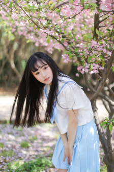 下女们
